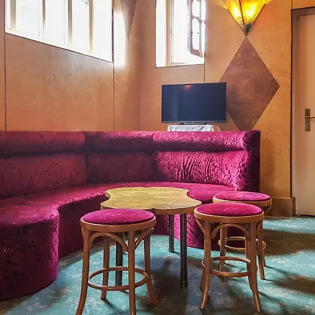 מלון Les Berges 3*