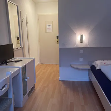 Les Berges Hotel