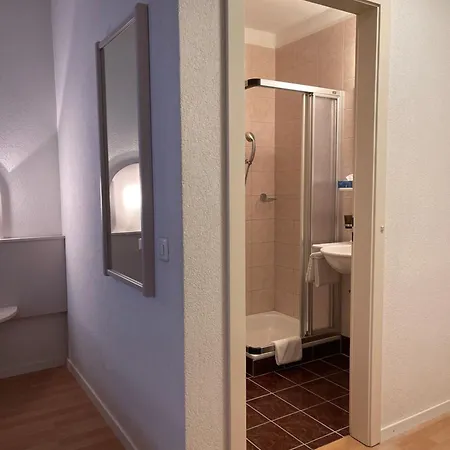 Les Berges Hotel 3*