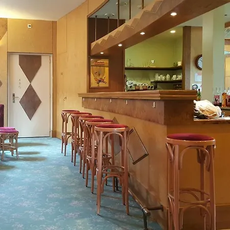 Les Berges Hotel 3*