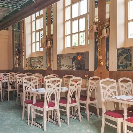 Les Berges 3* Chippis